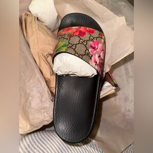 Gucci Women's Floral Slides